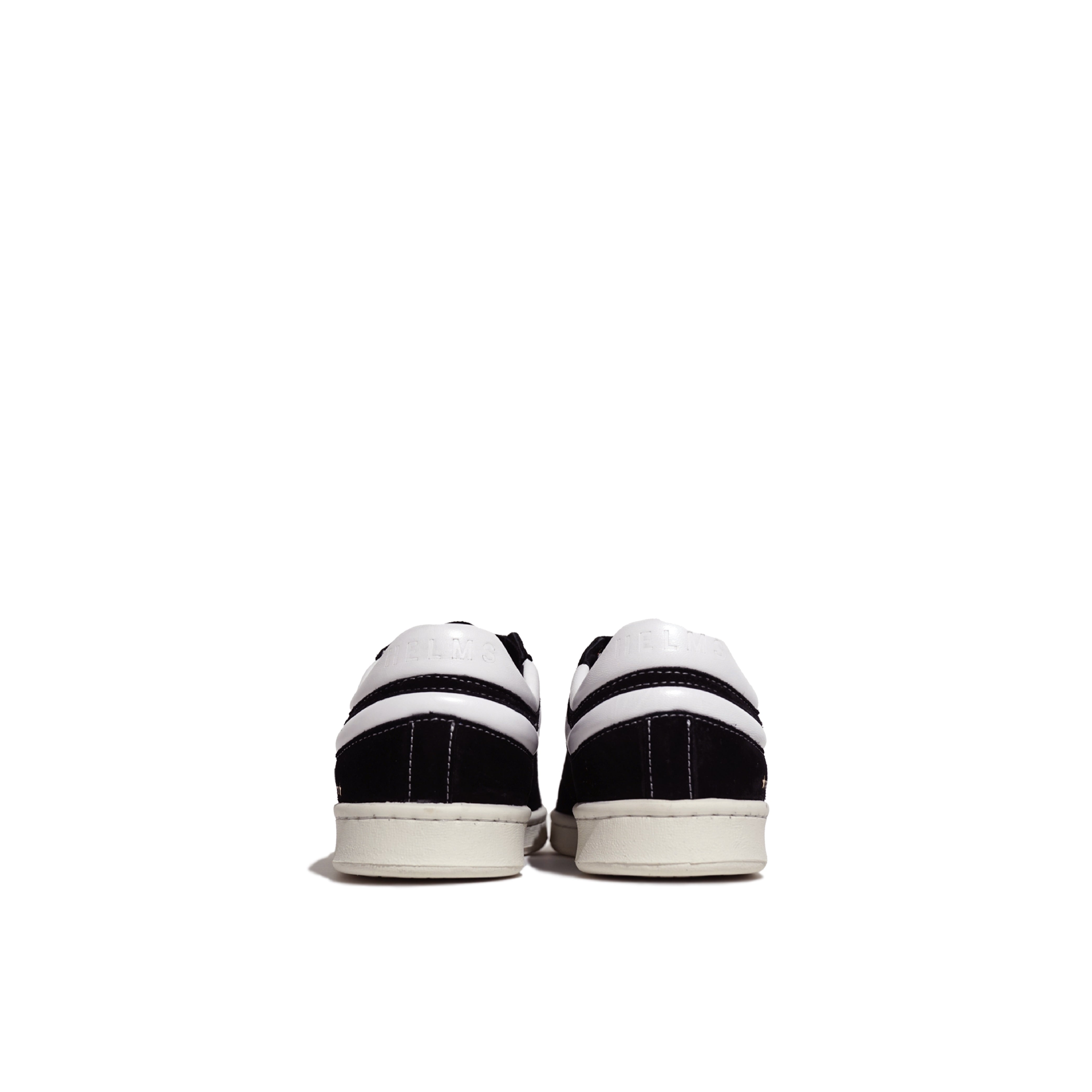 Paire de sneakers Flying Ace Suede HELMS PARIS, vue arrière avec détails blancs